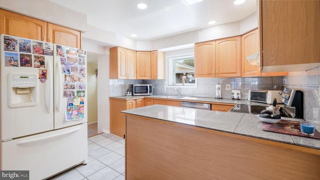 1915 GRAND AVE, Feasterville Trevose, PA 19053