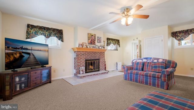 1915 GRAND AVE, Feasterville Trevose, PA 19053