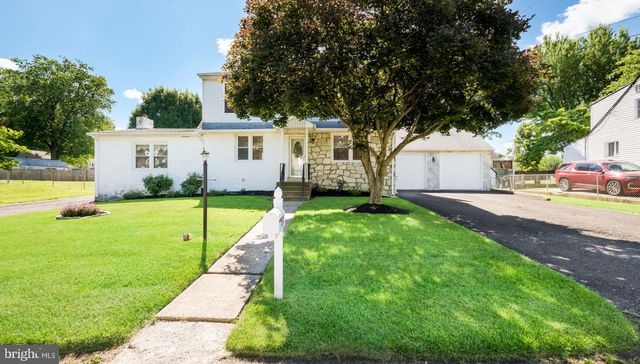 1915 GRAND AVE, Feasterville Trevose, PA 19053