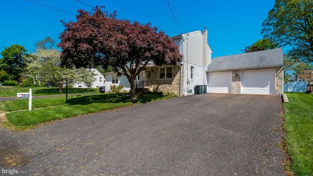 1915 GRAND AVE, Feasterville Trevose, PA 19053