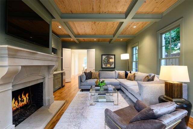 5243 Farquhar Lane, Dallas, TX 75209