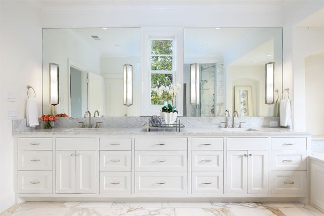 5243 Farquhar Lane, Dallas, TX 75209