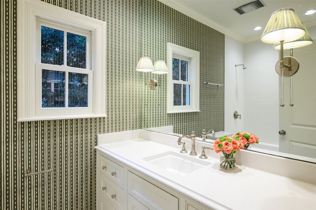 5243 Farquhar Lane, Dallas, TX 75209