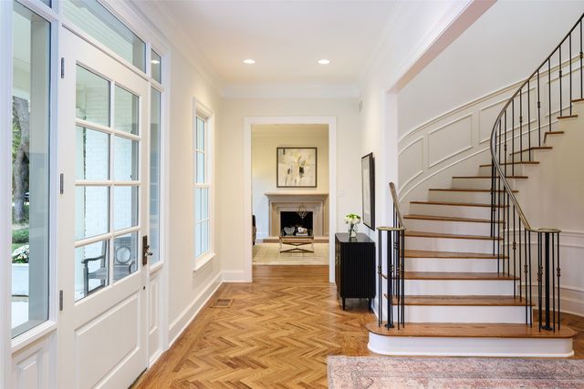 5243 Farquhar Lane, Dallas, TX 75209