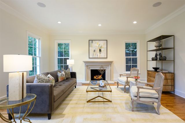 5243 Farquhar Lane, Dallas, TX 75209