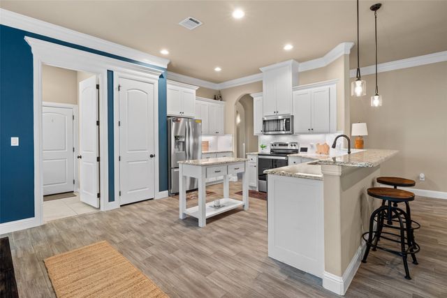 229 Jacinth Lane, Granbury, TX 76049