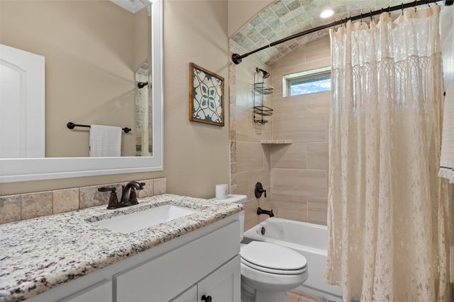 229 Jacinth Lane, Granbury, TX 76049