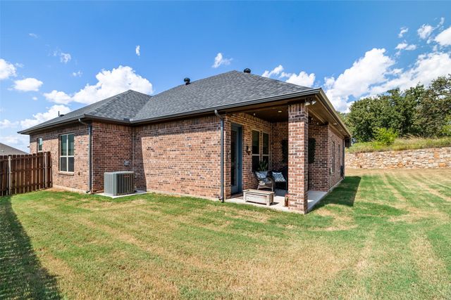 229 Jacinth Lane, Granbury, TX 76049