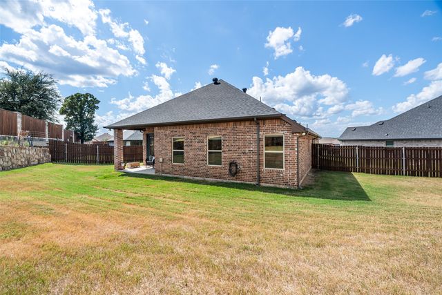 229 Jacinth Lane, Granbury, TX 76049