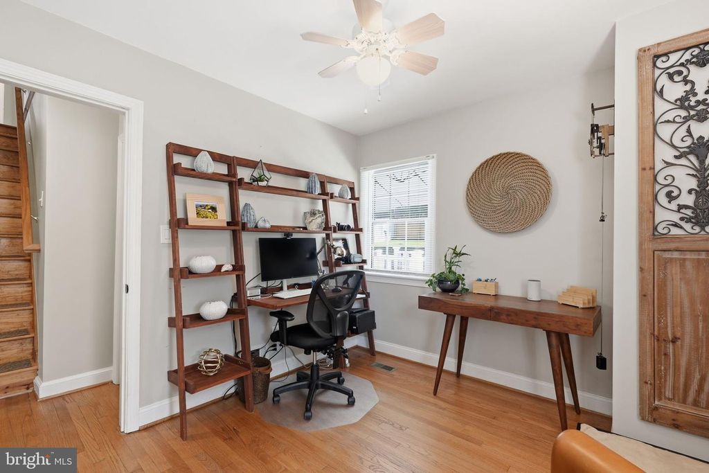 Image 21 of property listing at 3402 MCCOMAS AVE, Kensington, MD 20895