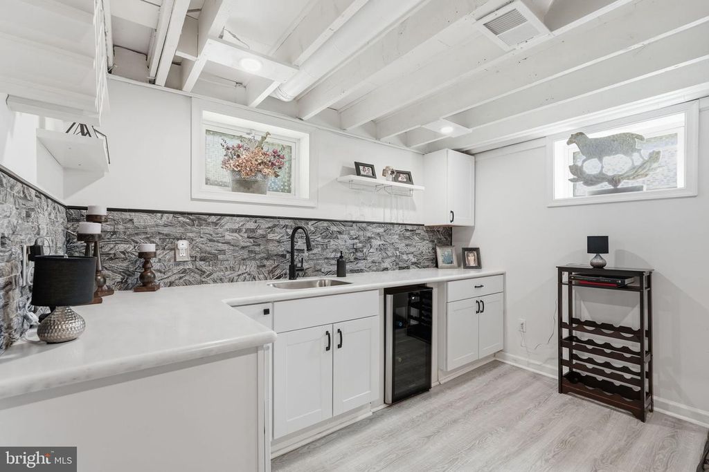 Image 23 of property listing at 3402 MCCOMAS AVE, Kensington, MD 20895