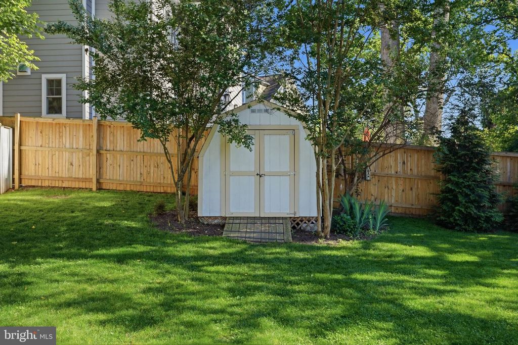 Image 35 of property listing at 3402 MCCOMAS AVE, Kensington, MD 20895