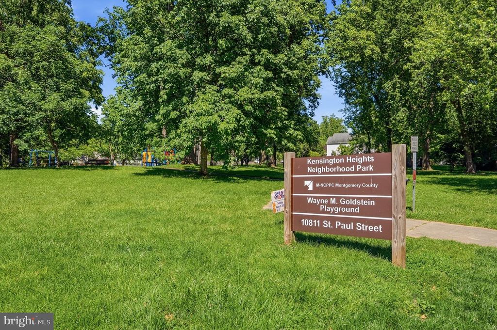 Image 37 of property listing at 3402 MCCOMAS AVE, Kensington, MD 20895