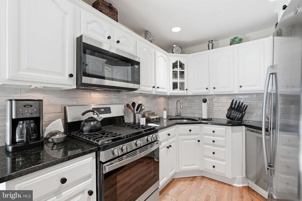 Image 5 of property listing at 3402 MCCOMAS AVE, Kensington, MD 20895