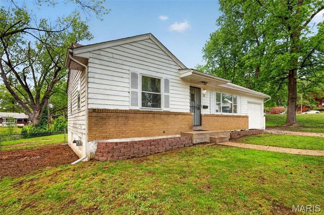 2 Marcel Court, St Louis, MO 63135