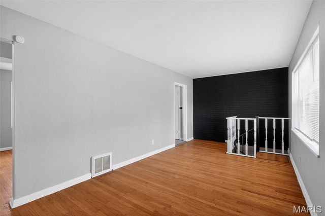 2 Marcel Court, St Louis, MO 63135