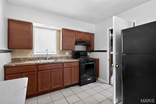 2 Marcel Court, St Louis, MO 63135