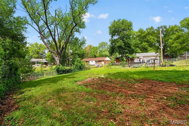 2 Marcel Court, St Louis, MO 63135