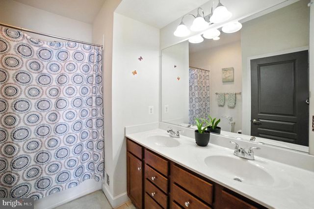 3365 SOARING CIR, Woodbridge, VA 22193