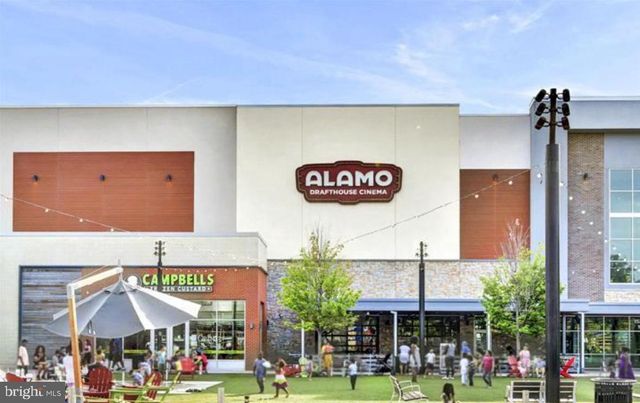 3365 SOARING CIR, Woodbridge, VA 22193