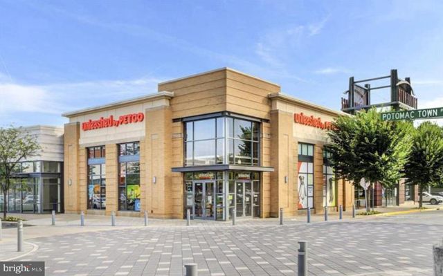 3365 SOARING CIR, Woodbridge, VA 22193