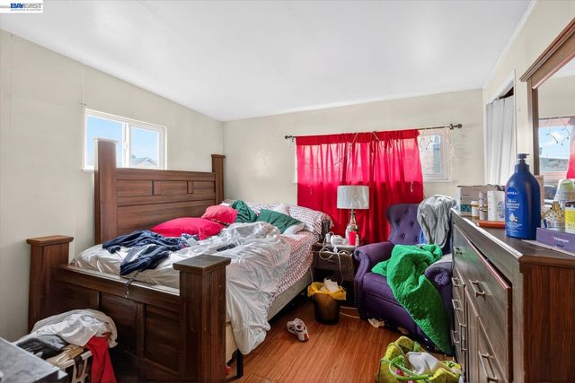 2724 E 22nd St, Oakland, CA 94601