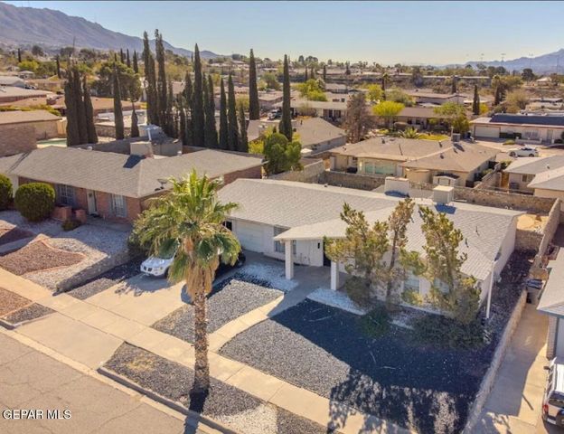 6616 Paseo Redondo Avenue, El Paso, TX 79912