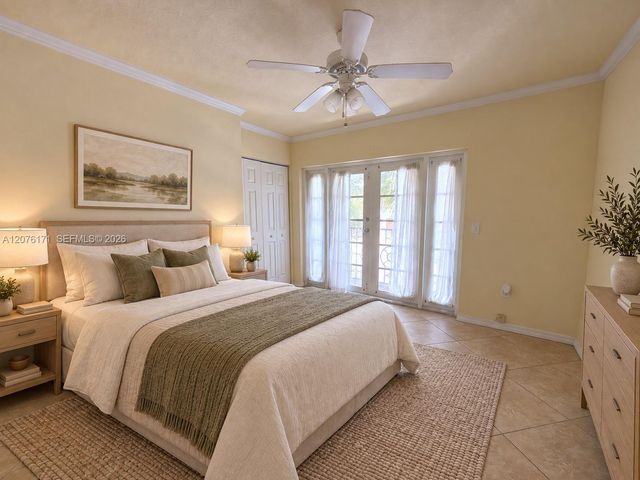 1000 Palm Trail 8, Delray Beach, FL 33483