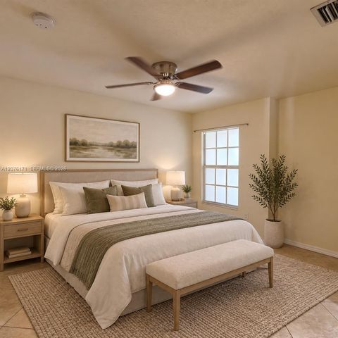 1000 Palm Trail 8, Delray Beach, FL 33483
