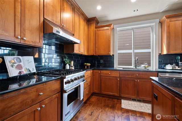 6516 86th Avenue W, University Place, WA 98467