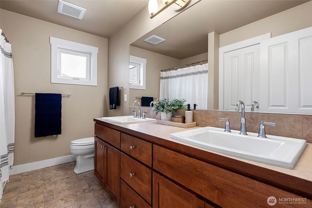 6516 86th Avenue W, University Place, WA 98467