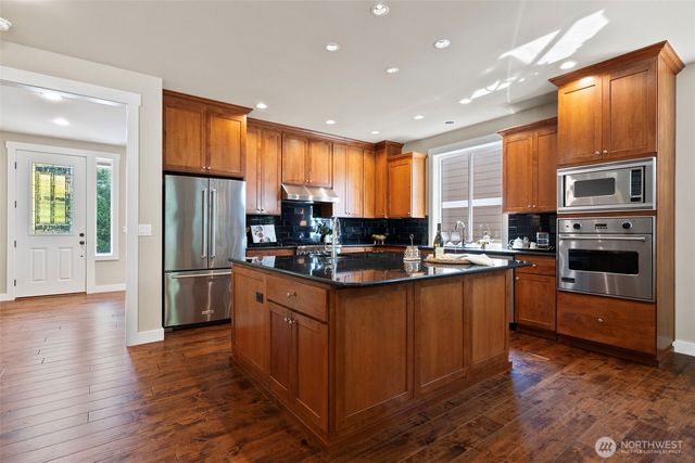 6516 86th Avenue W, University Place, WA 98467