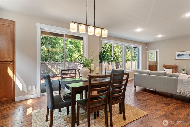 6516 86th Avenue W, University Place, WA 98467