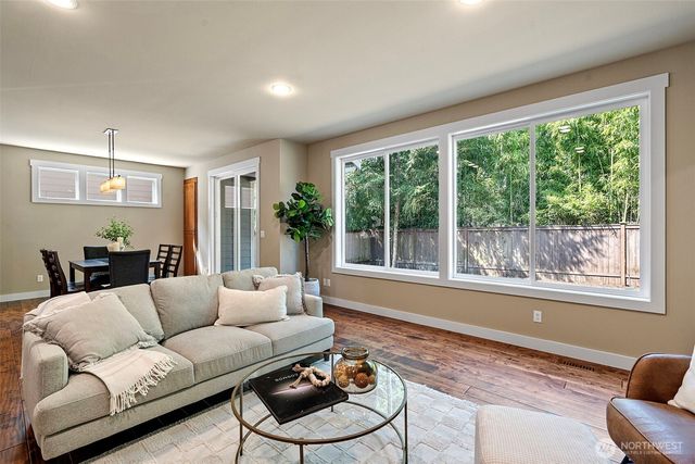 6516 86th Avenue W, University Place, WA 98467