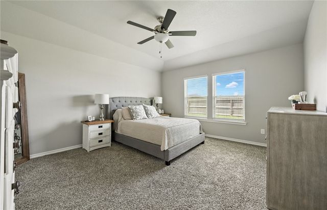 1293 Carnaby St, Corpus Christi, TX 78415