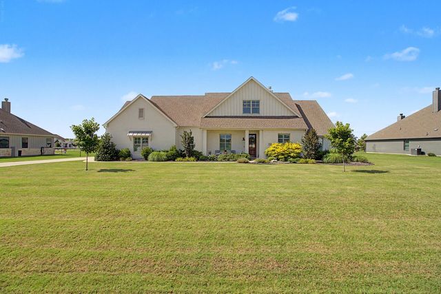 1401 Oliver Creek Lane, Justin, TX 76247