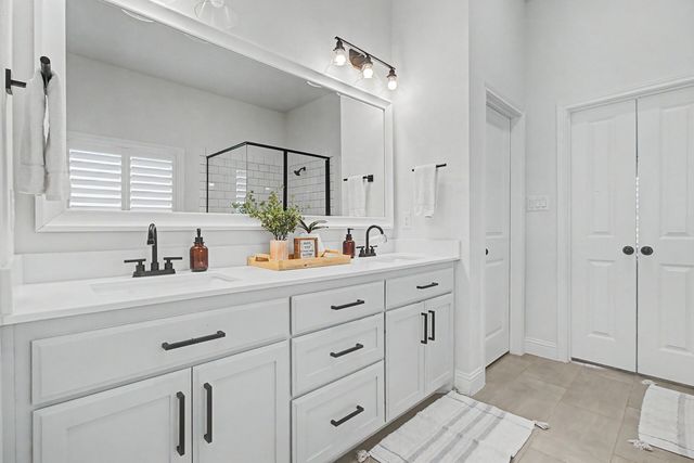 1401 Oliver Creek Lane, Justin, TX 76247