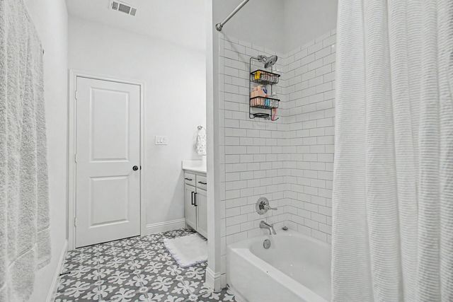 1401 Oliver Creek Lane, Justin, TX 76247