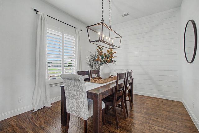 1401 Oliver Creek Lane, Justin, TX 76247