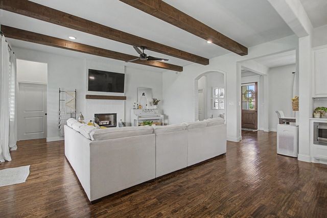1401 Oliver Creek Lane, Justin, TX 76247