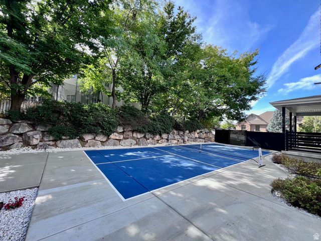 4433 DEVONSHIRE DR, Bountiful, UT 84010