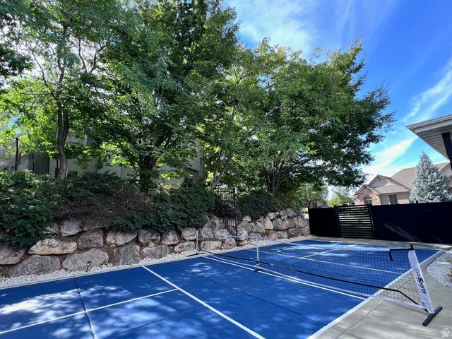 4433 DEVONSHIRE DR, Bountiful, UT 84010