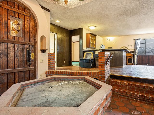 836 N Parish Place, Burbank, CA 91506