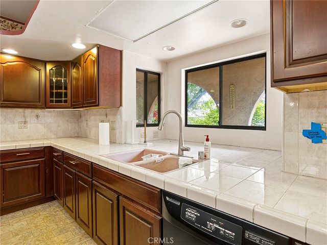 836 N Parish Place, Burbank, CA 91506