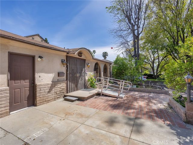 836 N Parish Place, Burbank, CA 91506