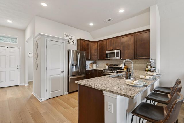 136 Worley Way, Huntsville, TX 77320