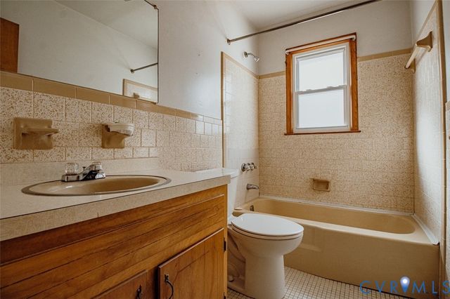 6710 Heritage Rd, Prince George, VA 23875