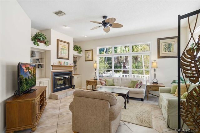 11551 W Timberlane Drive, Homosassa, FL 34448