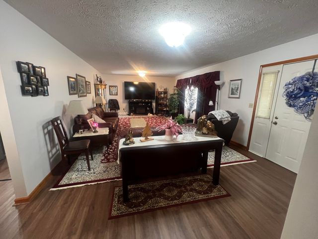 871 Dry Ceek Road, Clearfield, KY 40313