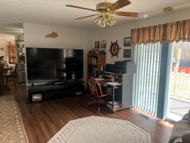 871 Dry Ceek Road, Clearfield, KY 40313